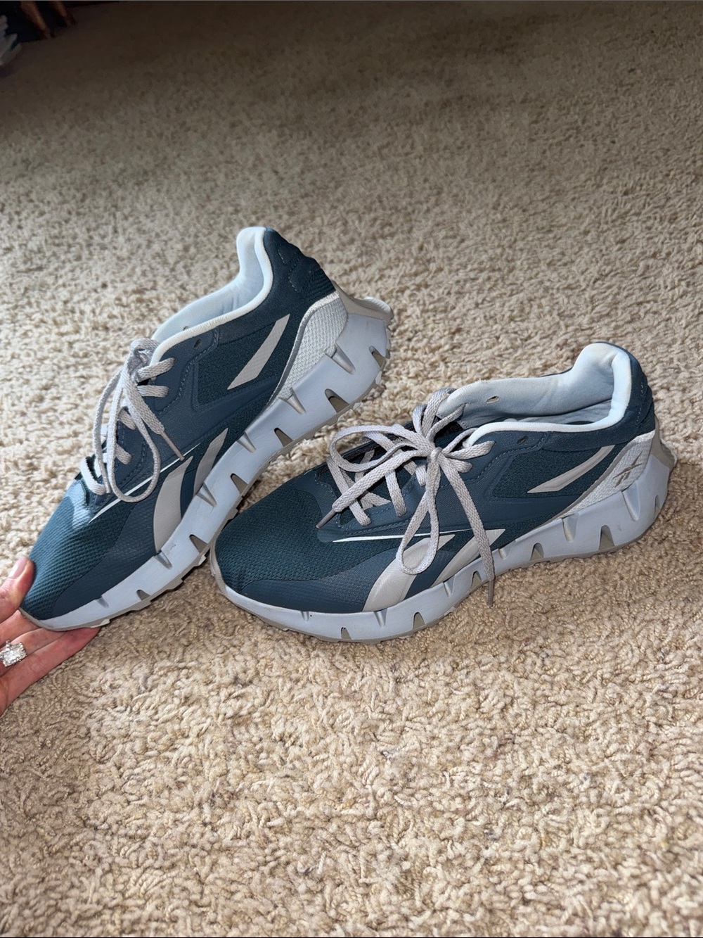 Reebok Women’s Sneakers in Teal and Light Gray